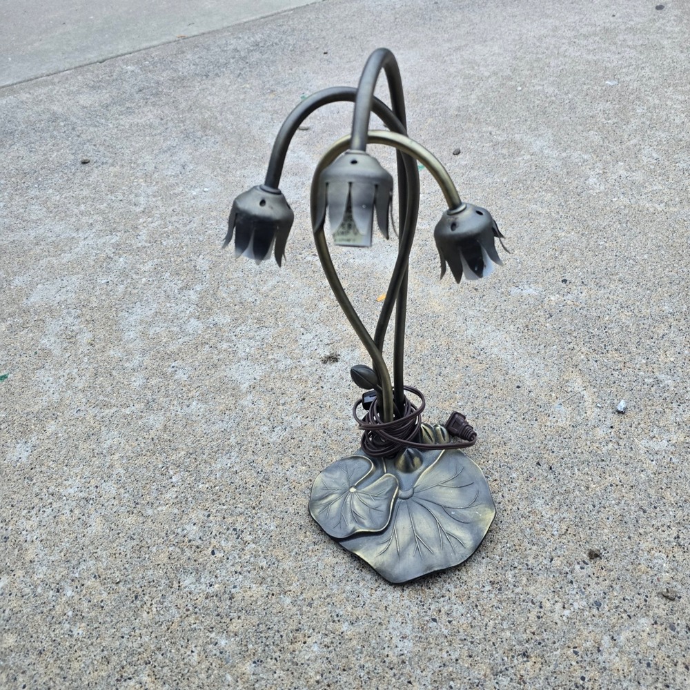 Vintage 3 Light Lily Pad Lamp Antique Brass Base Art Nouveau Model 19640ANT/PNK